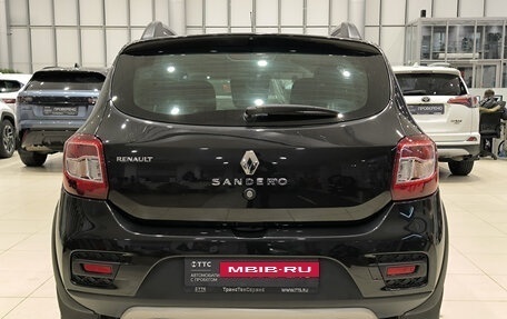 Renault Sandero II рестайлинг, 2017 год, 850 000 рублей, 10 фотография