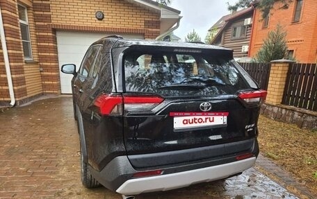 Toyota RAV4, 2023 год, 3 700 000 рублей, 8 фотография