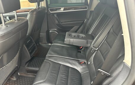 Volkswagen Touareg III, 2015 год, 3 050 000 рублей, 10 фотография
