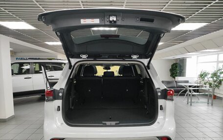 Toyota Highlander, 2025 год, 6 800 000 рублей, 4 фотография