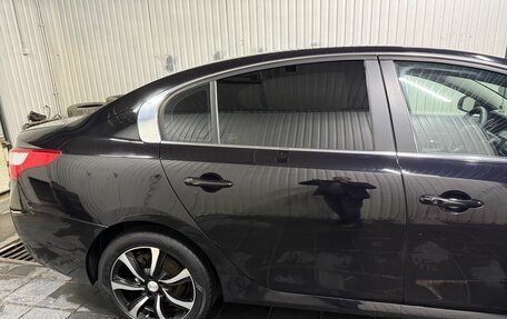 Renault Latitude I, 2010 год, 860 000 рублей, 3 фотография