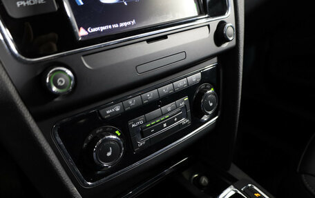 Skoda Superb III рестайлинг, 2014 год, 1 249 000 рублей, 13 фотография