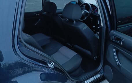 Volkswagen Golf IV, 2001 год, 650 000 рублей, 18 фотография