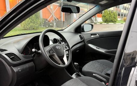 Hyundai Solaris II рестайлинг, 2015 год, 900 000 рублей, 4 фотография