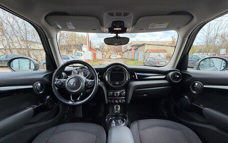 MINI Hatch, 2018 год, 1 790 000 рублей, 13 фотография
