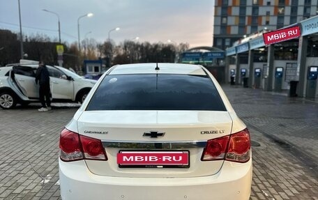 Chevrolet Cruze II, 2012 год, 700 000 рублей, 3 фотография