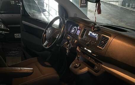 Peugeot Traveller I, 2018 год, 2 514 000 рублей, 16 фотография