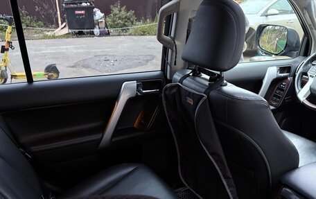 Toyota Land Cruiser Prado 150 рестайлинг 2, 2014 год, 4 200 000 рублей, 13 фотография
