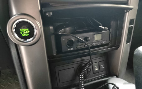 Toyota Land Cruiser Prado 150 рестайлинг 2, 2011 год, 2 150 000 рублей, 10 фотография