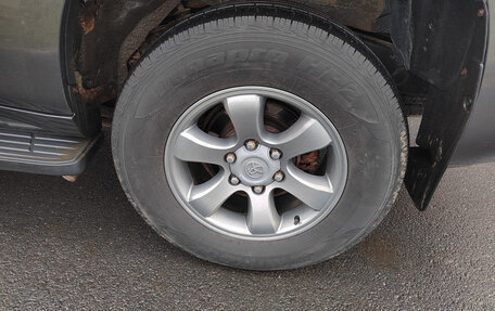 Toyota Land Cruiser Prado 150 рестайлинг 2, 2011 год, 2 150 000 рублей, 12 фотография