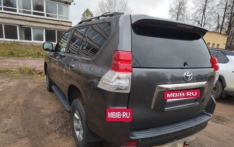 Toyota Land Cruiser Prado 150 рестайлинг 2, 2011 год, 2 150 000 рублей, 4 фотография