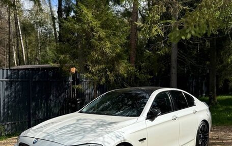 BMW 5 серия, 2015 год, 2 450 000 рублей, 1 фотография