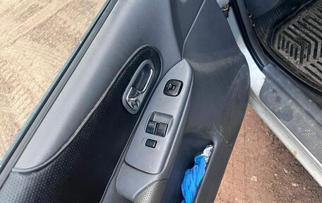 Mazda 323, 2000 год, 110 000 рублей, 11 фотография