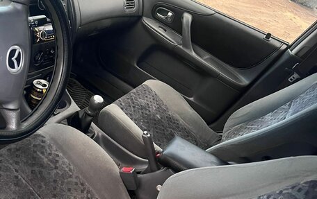 Mazda 323, 2000 год, 110 000 рублей, 10 фотография