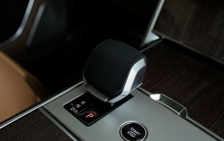 Land Rover Range Rover IV рестайлинг, 2025 год, 27 500 000 рублей, 22 фотография