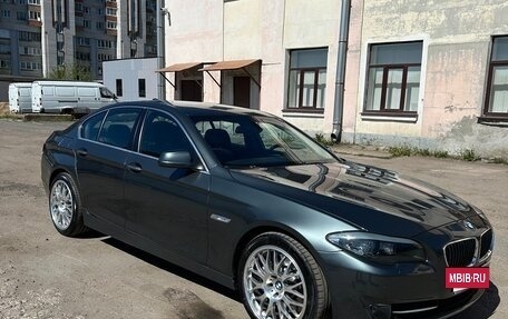 BMW 5 серия, 2011 год, 2 200 000 рублей, 6 фотография