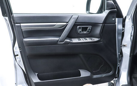 Mitsubishi Pajero IV, 2010 год, 2 159 000 рублей, 7 фотография