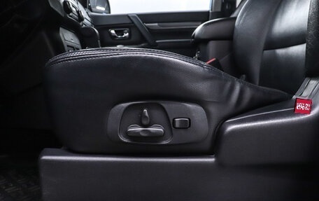 Mitsubishi Pajero IV, 2010 год, 2 159 000 рублей, 10 фотография