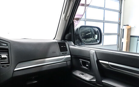 Mitsubishi Pajero IV, 2010 год, 2 159 000 рублей, 19 фотография