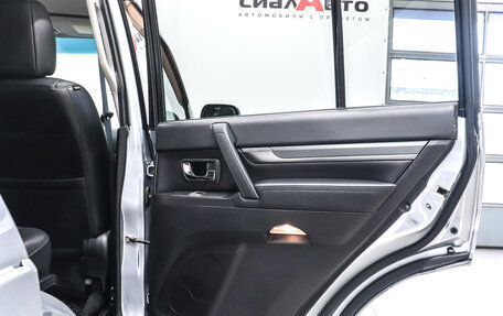 Mitsubishi Pajero IV, 2010 год, 2 159 000 рублей, 20 фотография