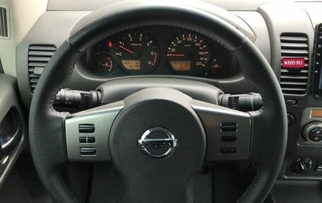 Nissan Navara (Frontier), 2006 год, 1 030 000 рублей, 13 фотография