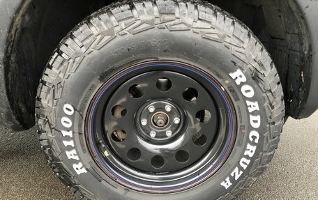 Nissan Navara (Frontier), 2006 год, 1 030 000 рублей, 15 фотография