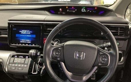 Honda Stepwgn IV, 2019 год, 1 983 000 рублей, 6 фотография