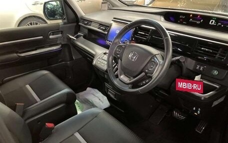 Honda Stepwgn IV, 2019 год, 1 983 000 рублей, 5 фотография