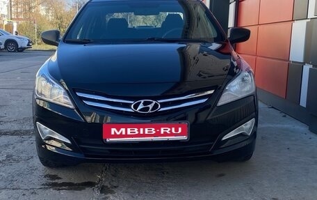 Hyundai Solaris II рестайлинг, 2015 год, 1 100 000 рублей, 4 фотография