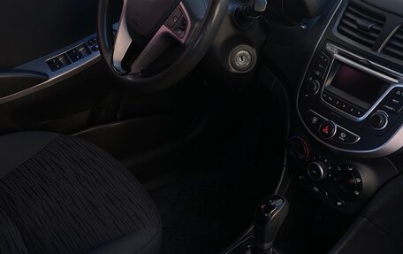 Hyundai Solaris II рестайлинг, 2015 год, 1 100 000 рублей, 12 фотография