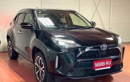 Toyota Yaris Cross, 2022 год, 1 567 321 рублей, 3 фотография