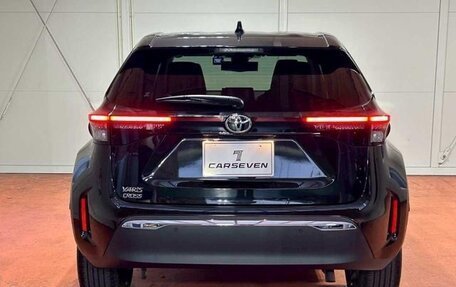 Toyota Yaris Cross, 2022 год, 1 567 321 рублей, 7 фотография