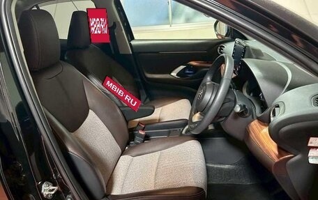 Toyota Yaris Cross, 2022 год, 1 567 321 рублей, 11 фотография