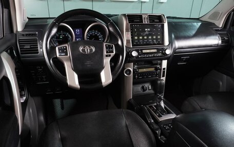 Toyota Land Cruiser Prado 150 рестайлинг 2, 2013 год, 2 985 000 рублей, 6 фотография