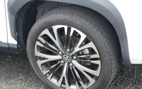 Toyota Yaris Cross, 2022 год, 1 515 231 рублей, 11 фотография