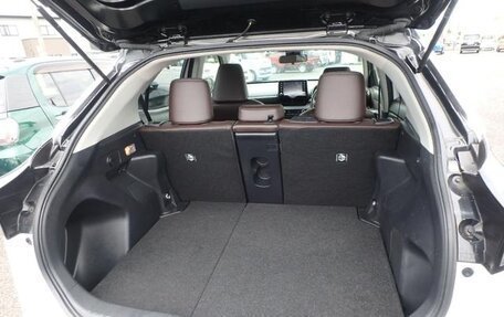 Toyota Yaris Cross, 2022 год, 1 515 231 рублей, 36 фотография