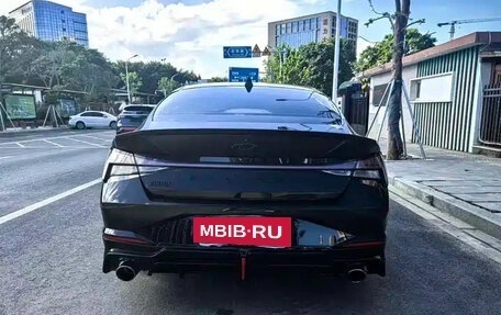 Hyundai Elantra, 2022 год, 1 190 000 рублей, 5 фотография