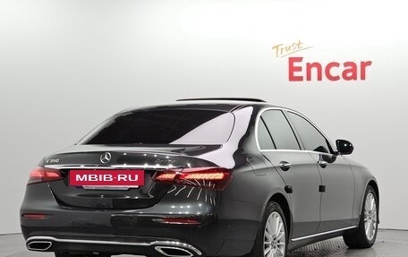 Mercedes-Benz E-Класс, 2021 год, 3 204 000 рублей, 3 фотография