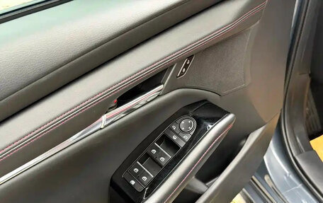 Mazda 3, 2021 год, 1 350 000 рублей, 16 фотография