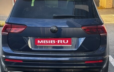 Volkswagen Tiguan II, 2017 год, 2 400 000 рублей, 4 фотография