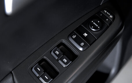 KIA Sportage IV рестайлинг, 2018 год, 1 999 000 рублей, 20 фотография