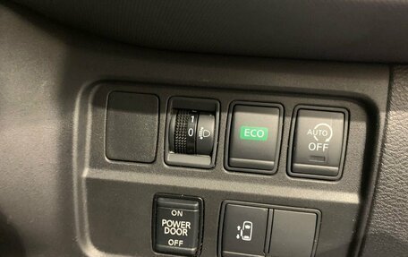 Nissan Serena IV, 2017 год, 1 900 000 рублей, 14 фотография