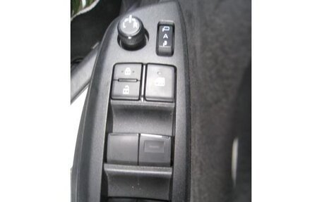 Toyota Yaris, 2022 год, 900 000 рублей, 6 фотография