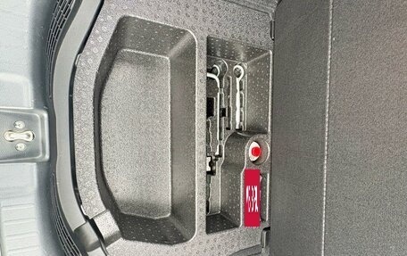 Honda Fit III, 2019 год, 1 350 000 рублей, 17 фотография