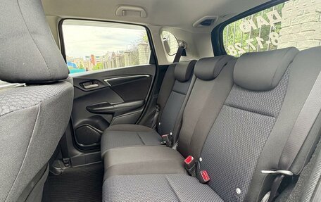 Honda Fit III, 2019 год, 1 350 000 рублей, 20 фотография