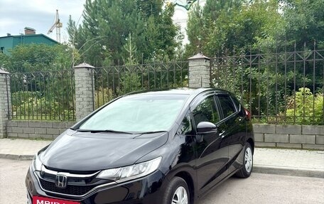 Honda Fit III, 2019 год, 1 350 000 рублей, 29 фотография