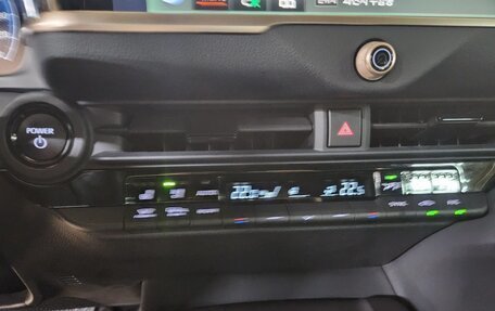 Toyota Crown, 2024 год, 4 390 099 рублей, 11 фотография