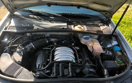 Audi A6, 1998 год, 340 000 рублей, 1 фотография