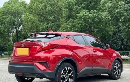 Toyota C-HR I рестайлинг, 2020 год, 1 770 000 рублей, 6 фотография