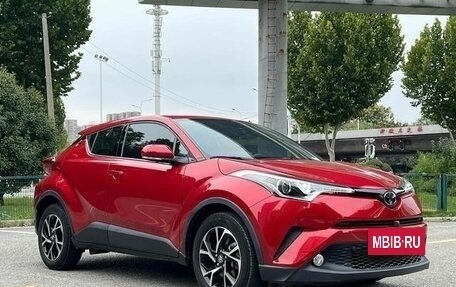 Toyota C-HR I рестайлинг, 2020 год, 1 770 000 рублей, 2 фотография